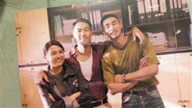 章廣辰（右）貼出警局3人組合照。（圖／翻攝自章廣辰IG）