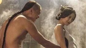 古代駙馬「洞房前」宮女竟要先陪睡！真相公主聽完都臉紅（圖／翻攝自娛樂小卒微博）