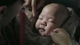 古代、嬰兒、如懿、五阿哥、乳母、奶娘、額娘、翻攝微博