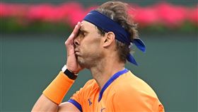 ▲納達爾（Rafael Nadal）肋骨骨裂，無緣接下來的紅土賽事。（圖／路透社／達志影像）