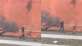 有男子朝著克里姆林宮投擲汽油彈。（圖／翻攝自《den_di123》TikTok）