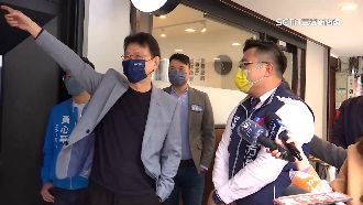 趙少康被拱選北市　戰鬥藍讚超強母雞