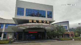 頭城鎮公所主任　大廳飆罵代表三字經