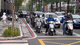 f熊貓毆同行2400