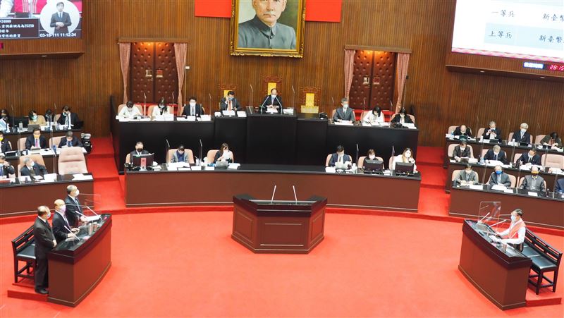 18歲公民權有望通過　藍願投同意票