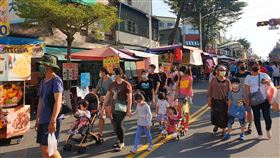 高市推振興旗津活動  8月底前週週不間斷為振興旗津經濟，高雄市政府觀光局從25日起到8月底推出一系列活動，商家更推優惠要拚旗津券商機，歡迎市民在4月5日前搭乘渡輪領旗津券。（高市觀光局提供）中央社記者洪學廣傳真  111年3月25日