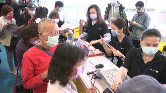 春季旅展開跑！人潮湧搶住宿券、餐券