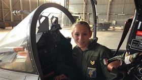 義大利女飛行員到烏克蘭擔任義勇軍。（圖／翻攝自Giulia Schiff IG）