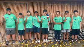 台東布農族運動會聖火隊  身貼烏克蘭