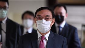 蔡清祥赴立院司法及法制委員會報告備詢立法院司法及法制委員會24日邀請法務部、經濟部、中央銀行、公平交易委員會、行政院主計總處等部會首長列席就「近來國內物價飛漲成因與打擊民生犯罪查察情形」進行專題報告，並備質詢。圖為法務部長蔡清祥。中央社記者王飛華攝  111年3月24日