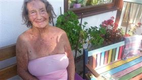 娶91歲嬤…嫩草等她死「爽拿756萬遺產」屍體還亂埋（圖／翻攝自Justice for Joan粉專）