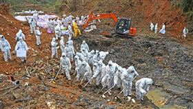 中國東航空難現場「無生命跡象」（圖／翻攝自新華社微博）