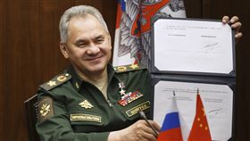 俄羅斯國防部長蕭依古（Sergei Shoigu）。(圖／美聯社／達志影像）
