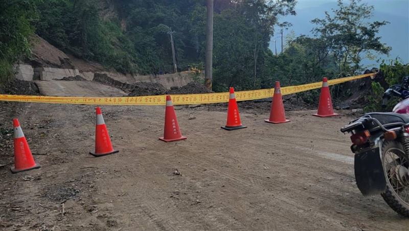 投89線「全台最爛產業道路」又坍了