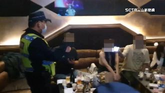 警稽查娛樂場所！違規客急躲樓梯間