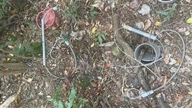 網路違法販售山豬吊  新北動保處開罰新北市動保處28日表示，有業者於電商平台違法販售山豬吊組裝零件，動保處前往販售商地址查處，並依新北市動物保護自治條例開罰新台幣1萬5000元罰鍰。（新北市動保處提供）中央社記者王鴻國傳真  111年3月28日