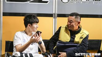 帶兒坐檯抱妹不學壞　廖老大教你當爸