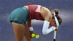 ▲在印地安泉大師賽中突然淚崩的白俄羅斯前球后阿薩蓮卡。（圖／美聯社／達志影像）