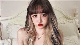 依渟的IG在今日回歸。（圖／翻攝自依渟IG）