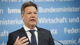 德國經濟暨能源部長哈柏克宣布，全國即日起進入天然氣供應「預警」階段。（圖／美聯社／達志影像）