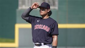 ▲張育成連4場敲安。（圖／美聯社／達志影像）