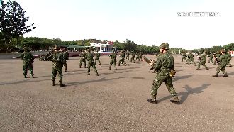 義務兵役延長　邱國正致歉：時程未定