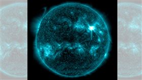  X-級的強烈太陽閃焰。影像來源：NASA/SDO