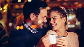 針對「約會習慣」的調查發現，原來想知道約會對象的交友態度也能從「約吃哪餐」看出端倪。（圖／weTouch提供）