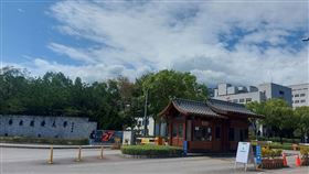 花蓮慈濟大學教師確診，緊急宣布全面清消，全校改遠距教學10天。（圖／翻攝慈濟大學粉專）