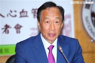 郭台銘會出席台大醫院研究空氣汙染對年輕人心血管健康的不良效應記者會。（圖／記者楊澍攝影）