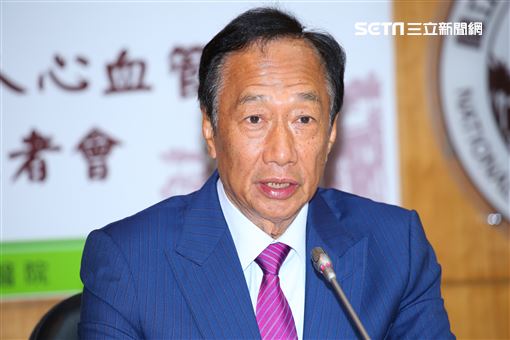 郭台銘會出席台大醫院研究空氣汙染對年輕人心血管健康的不良效應記者會。（圖／記者楊澍攝影）