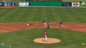 ▲費城人投手神助攻，前洋基游擊手策動美技雙殺。（圖／翻攝自MLB官網）