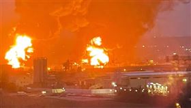 烏克蘭反入侵？俄境內油庫遇襲爆炸　州長：遭2直升機攻擊。別爾哥羅德州VK