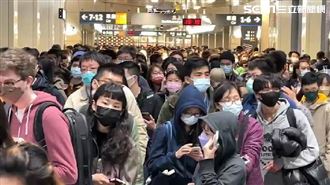 民眾擠爆接駁車　高鐵：1年內可退票