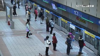 捷運尾隨妙齡女　男偷拍遭逮跳針否認