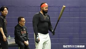 ▲統一獅洋砲羅薩。（圖／記者劉彥池攝影）