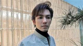 現在46歲的鍾漢良擁有高人氣，每次出現在鏡頭前都是目光焦點。（圖／翻攝自鍾漢良微博） 