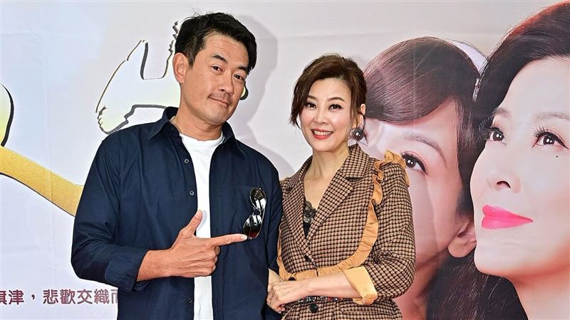 不藏了　本土劇女神台上脫衣畫面曝光