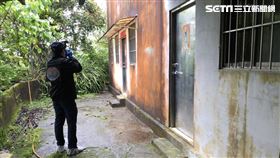 新北高男想找家人一起掃墓，卻發現獨居哥哥陳屍客廳。（圖／翻攝畫面）