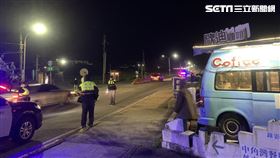 新北市陳男開車撞死過馬路的咖啡車老闆。（圖／翻攝畫面）