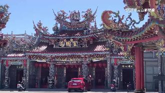 司儀呼冷靜一下　遶境回鑾廣場爆衝突