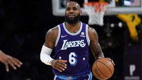 ▲「詹皇」詹姆斯（LeBron James）目前暫居NBA得分王。（圖／美聯社／達志影像）