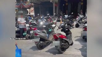 小琉球遊客租機車　居民怨停到馬路來