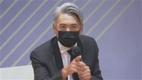 66歲周潤發近況曝光！一頭白髮仍帥翻（圖／翻攝自口袋電影微博
）