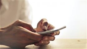 訊息、手機。（圖／翻攝自Pexels）