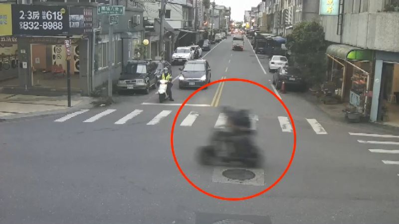 警匪追逐！毒品犯跳進二樓陽台住戶驚