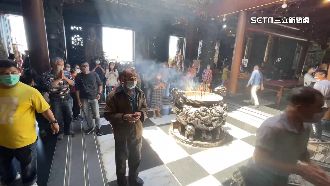 宮廟爆推擠衝突！男擋路遭勸離怒飆罵