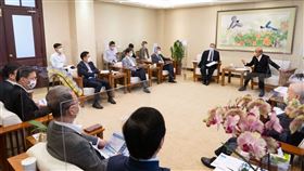 行政院長蘇貞昌於今（6）日召開擴大防疫會議。（圖／行政院提供)