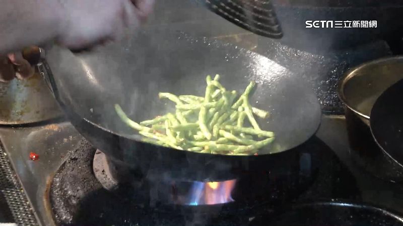 產地氣候不穩缺貨　四季豆一斤120