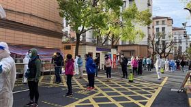 上海,封城,疫情,確診,本土,唱歌,無人機
https://weibo.com/u/1457478803?tabtype=album